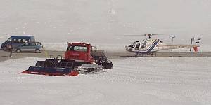 Helikopter henter kv�stet skil�ber