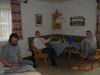Far, Papmor og Emily i deres v�relse