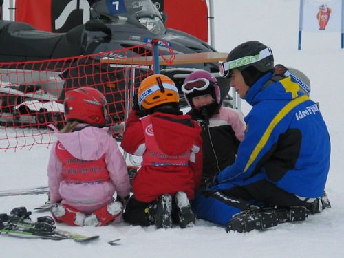Skicenter vest. Skiskole for de mindste. Coaching og teknisk snak