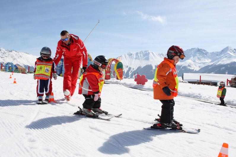 Familieskiferie i Tirol: 3 Tips til sjov på pisterne i alle aldre