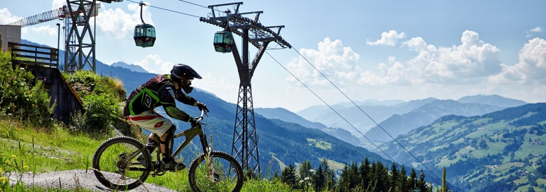 Højmark Rejser stiller skiene