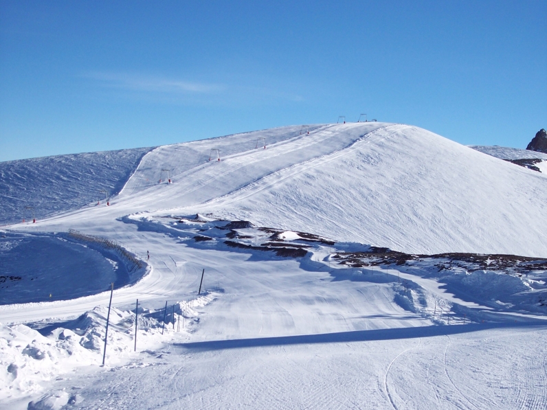 Skirejsebureau opruster med to franske destinationer